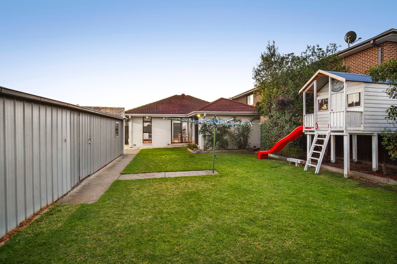 Photo - 18 Jennifer Street, Fawkner VIC 3060 - Image 12