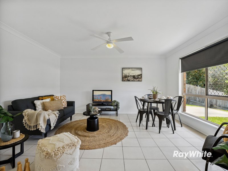 Photo - 18 Jessie Crescent, Bethania QLD 4205 - Image 3