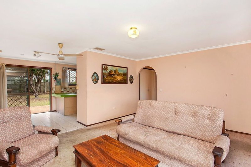 Photo - 18 Joan St , Burleigh Waters QLD 4220 - Image 8