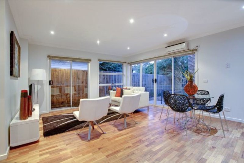 Photo - 1/8 John Street, Oak Park VIC 3046 - Image 2