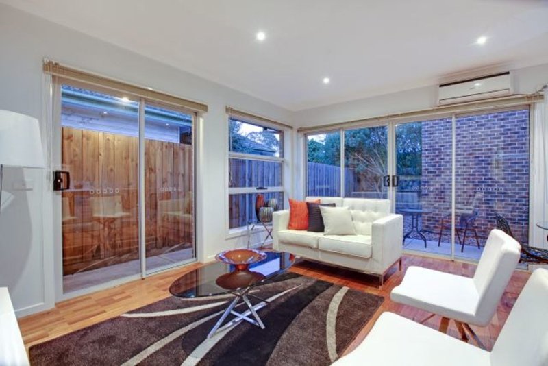 Photo - 1/8 John Street, Oak Park VIC 3046 - Image 4