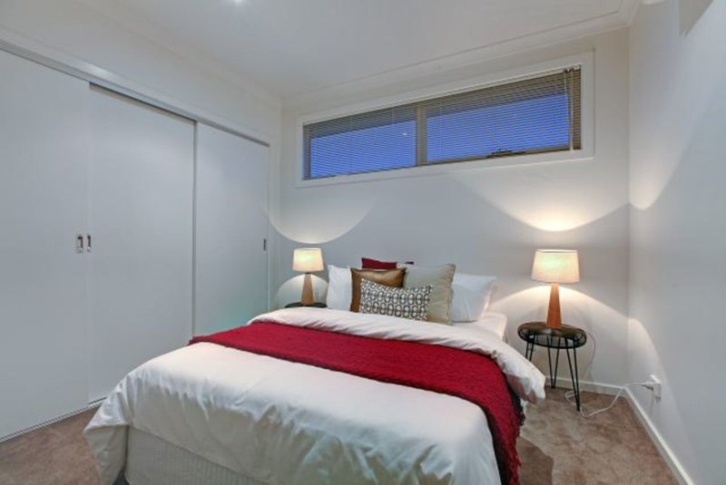 Photo - 1/8 John Street, Oak Park VIC 3046 - Image 7