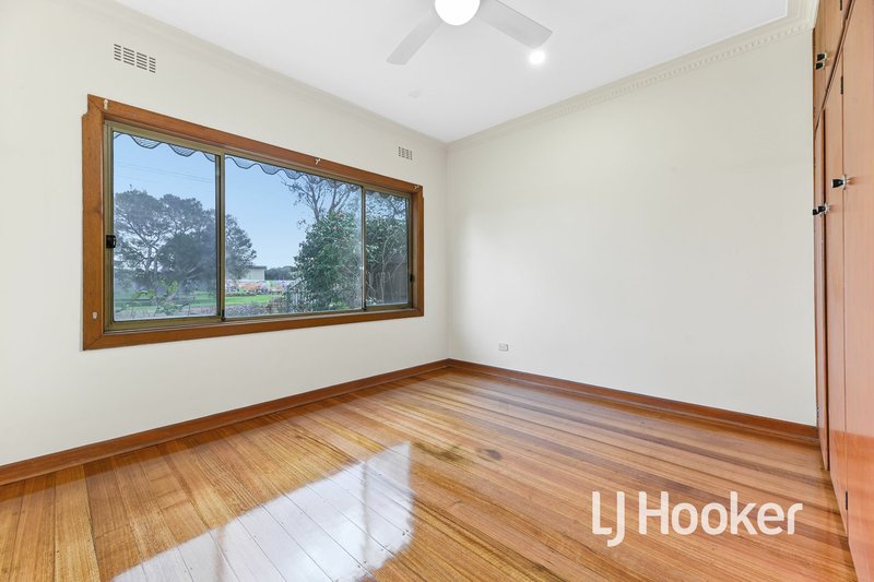 Photo - 18 John Street, Pakenham VIC 3810 - Image 5