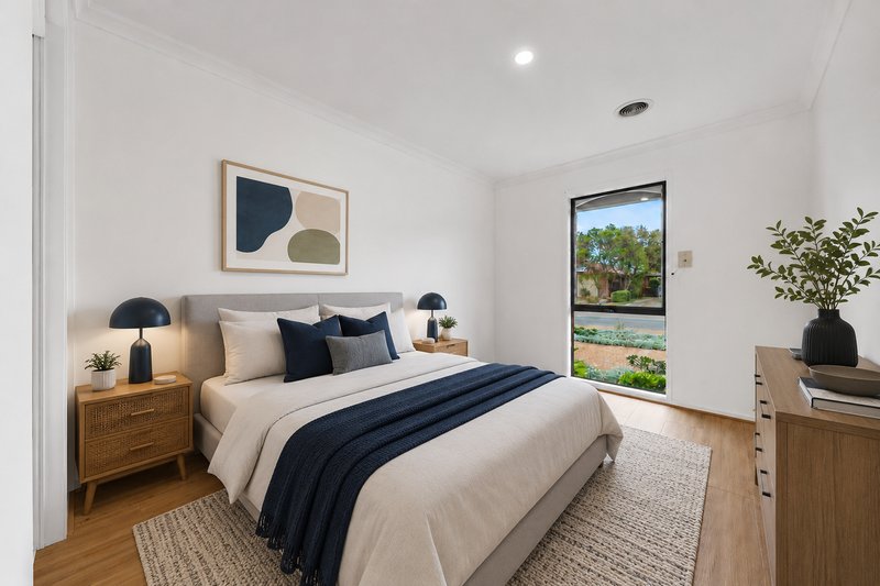 Photo - 18 Johnson Avenue, Hoppers Crossing VIC 3029 - Image 9