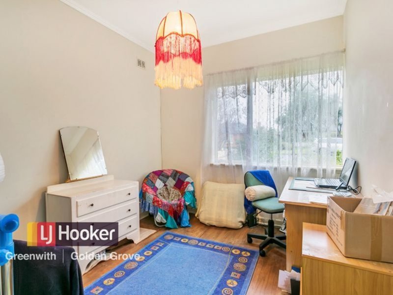 Photo - 18 Johnstone Street, Glengowrie SA 5044 - Image 9