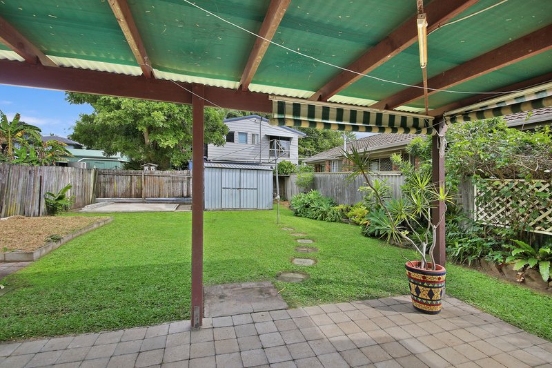 Photo - 18 Jones Street, Mooloolah Valley QLD 4553 - Image 10