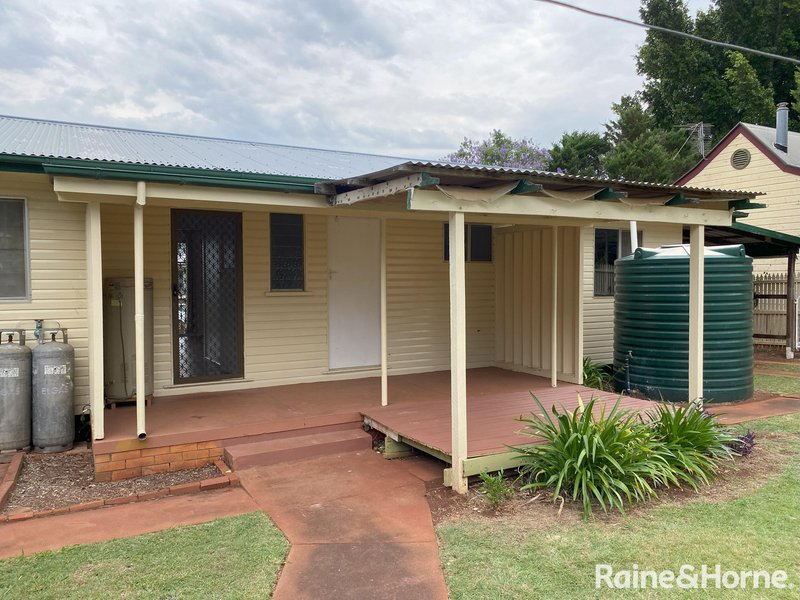 Photo - 18 Jubilee Street, Kingaroy QLD 4610 - Image 14