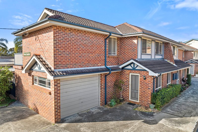 Photo - 1/8 Junction Road, Terrigal NSW 2260 - Image 2
