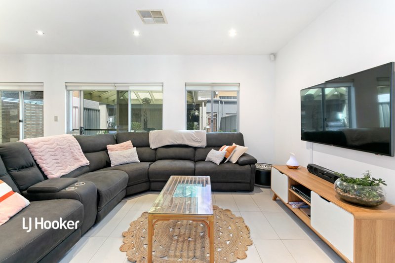 Photo - 18 Junction Street, Mawson Lakes SA 5095 - Image 8