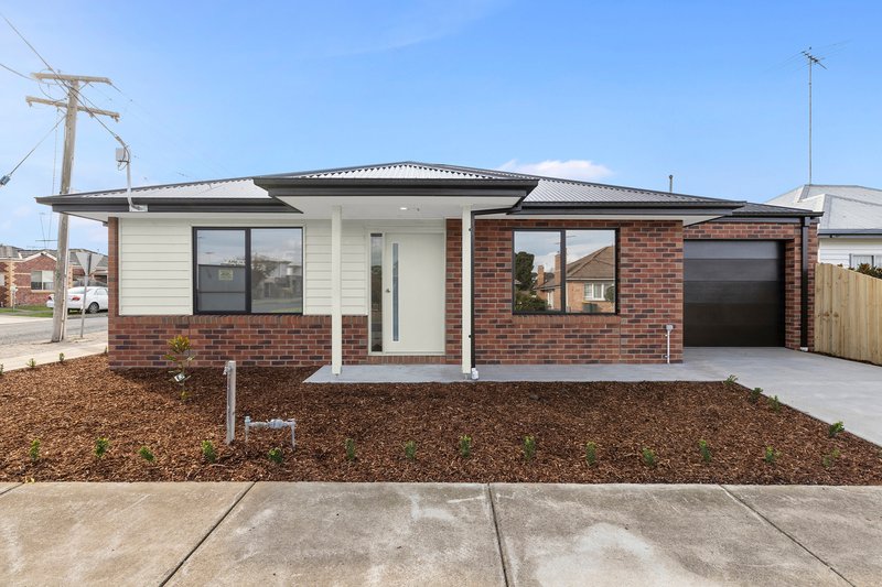 Photo - 18 Kalimna Street, Hamlyn Heights VIC 3215 - Image 2