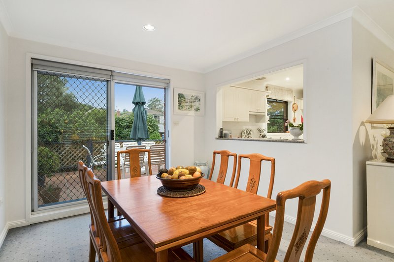 Photo - 18 Kalora Avenue, Dee Why NSW 2099 - Image 5