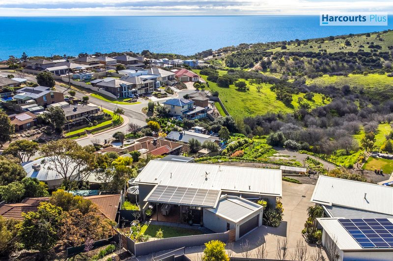 Photo - 18 Karoola Court, Hallett Cove SA 5158 - Image 16