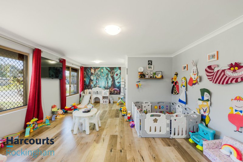 Photo - 18 Karrawa Gardens, Port Kennedy WA 6172 - Image 14
