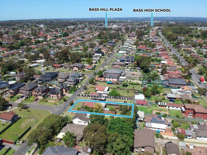 Photo - 18 Kawana Street, Bass Hill NSW 2197 - Image 13