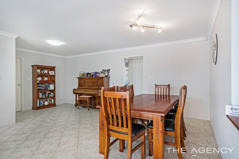 Photo - 18 Kennack Vista, Atwell WA 6164 - Image 9