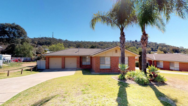 Photo - 1/8 Kenneally Street, Kooringal NSW 2650 - Image 1