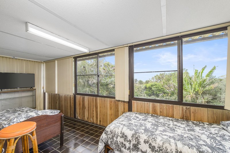 Photo - 18 Kennedy Drive, Port Macquarie NSW 2444 - Image 6