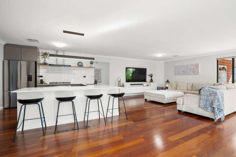 Photo - 18 Kensei Road, Baldivis WA 6171 - Image 4