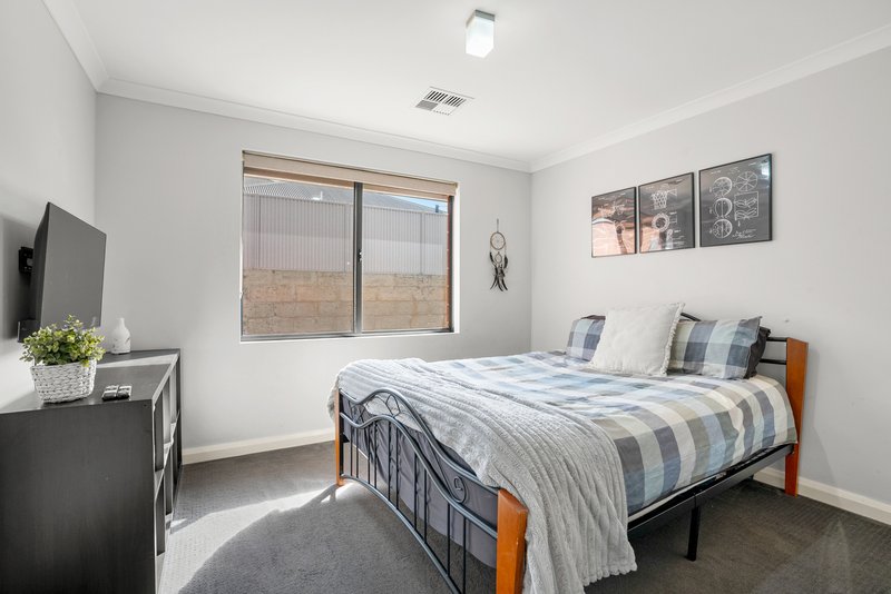 Photo - 18 Kensei Road, Baldivis WA 6171 - Image 17