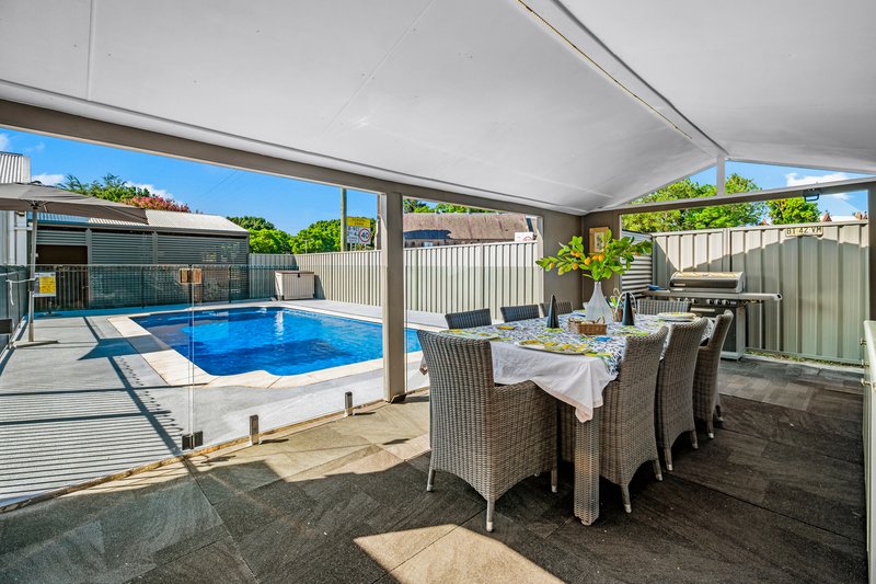 Photo - 18 Kent Street, Singleton NSW 2330 - Image 2