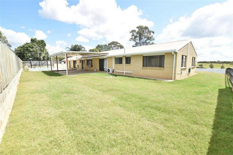 Photo - 18 Kerr Road, Kallangur QLD 4503 - Image 3