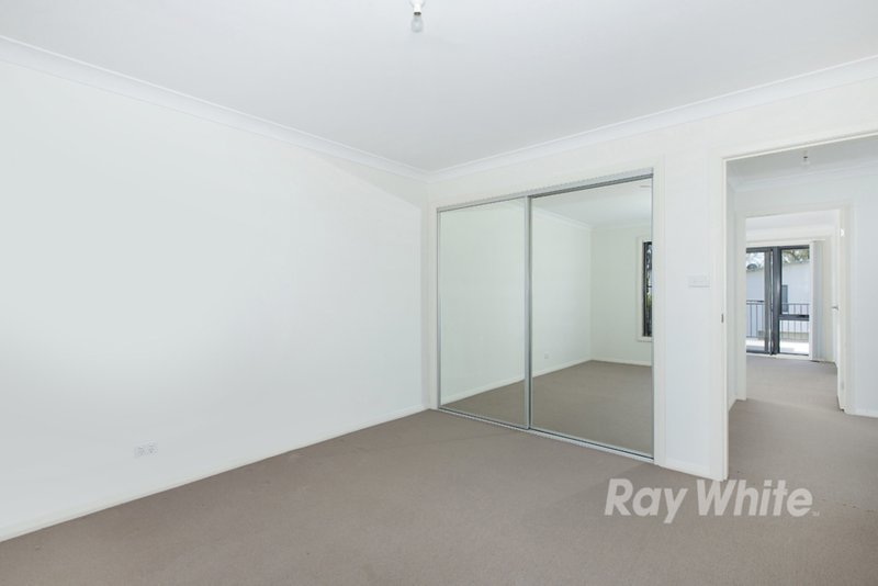 Photo - 18 Kestrel Circuit, Shortland NSW 2307 - Image 10