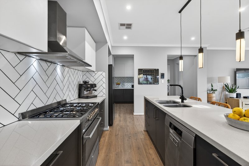 Photo - 18 Khama Court, Hindmarsh Island SA 5214 - Image 6