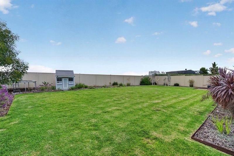 Photo - 18 Khama Court, Hindmarsh Island SA 5214 - Image 12