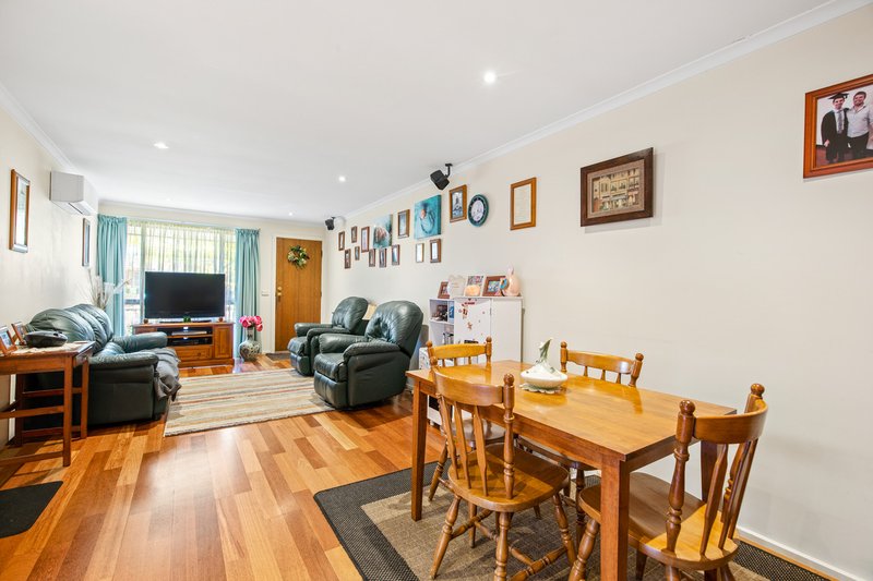 Photo - 1/8 Kiama Road, Werribee VIC 3030 - Image 4