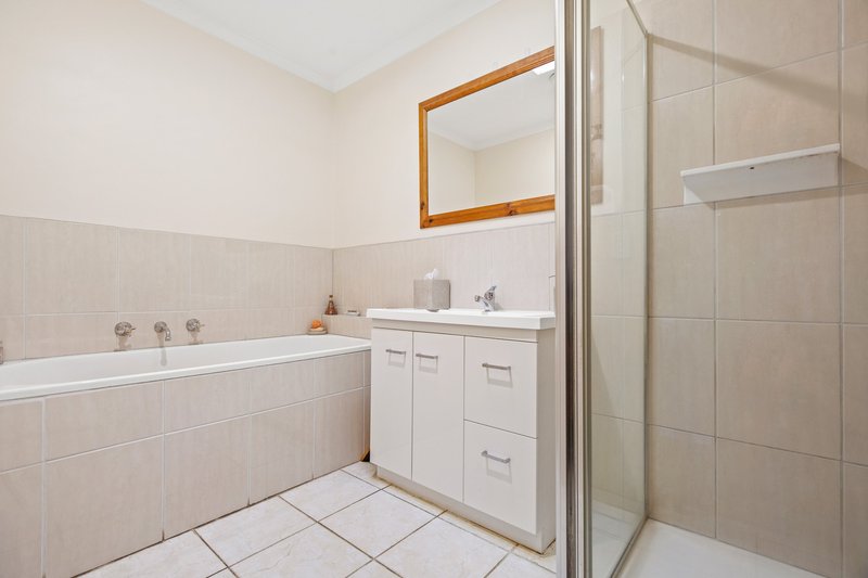 Photo - 1/8 Kiama Road, Werribee VIC 3030 - Image 7