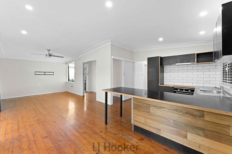Photo - 18 Kilaben Road, Kilaben Bay NSW 2283 - Image 5
