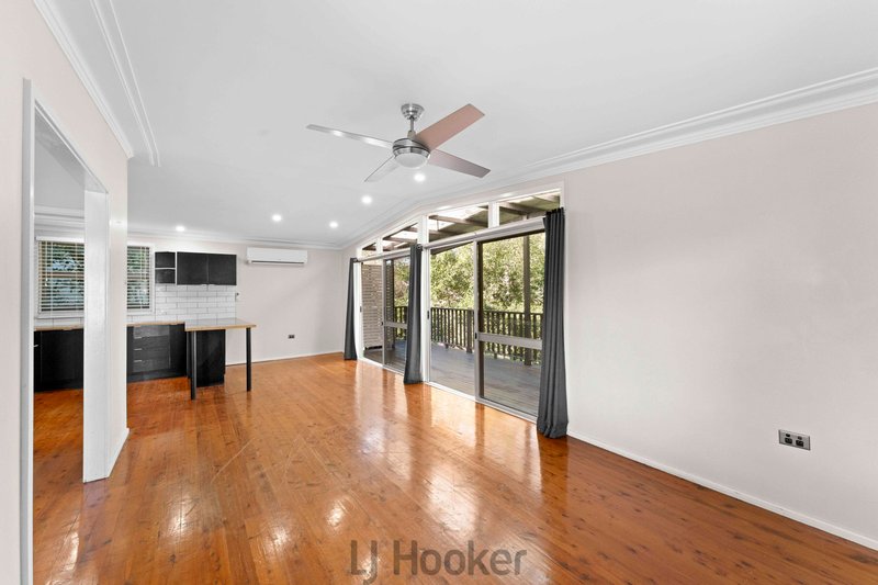 Photo - 18 Kilaben Road, Kilaben Bay NSW 2283 - Image 6