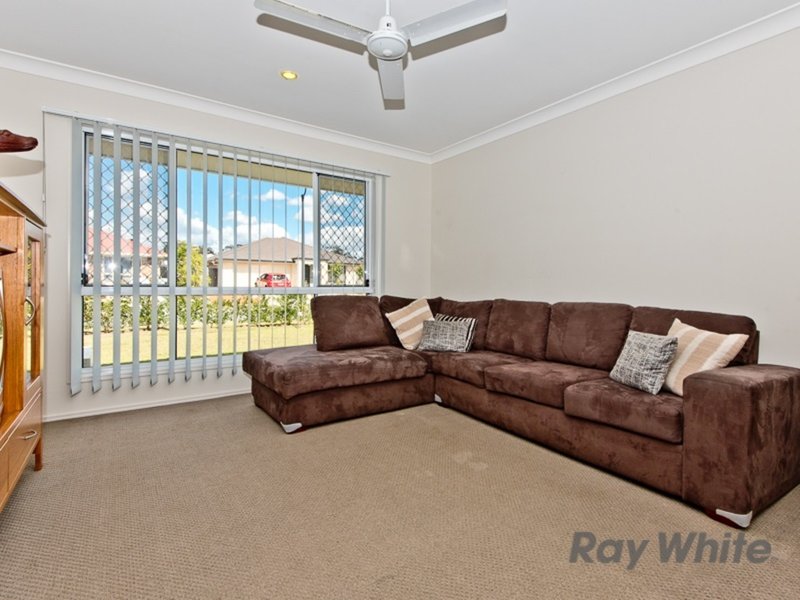 Photo - 18 Kimberley Drive, Burpengary QLD 4505 - Image 7