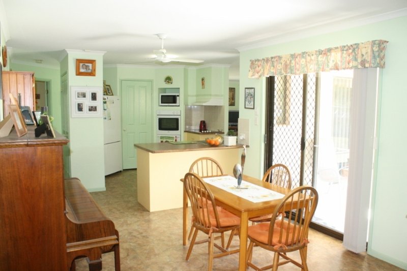 Photo - 18 Kingsley Drive, Beaudesert QLD 4285 - Image 5