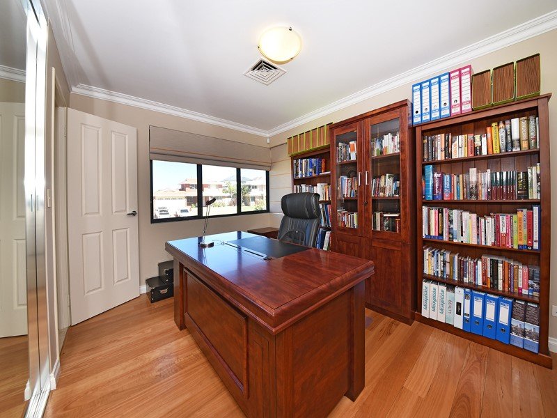 Photo - 18 Kinsale Drive, Mindarie WA 6030 - Image 20