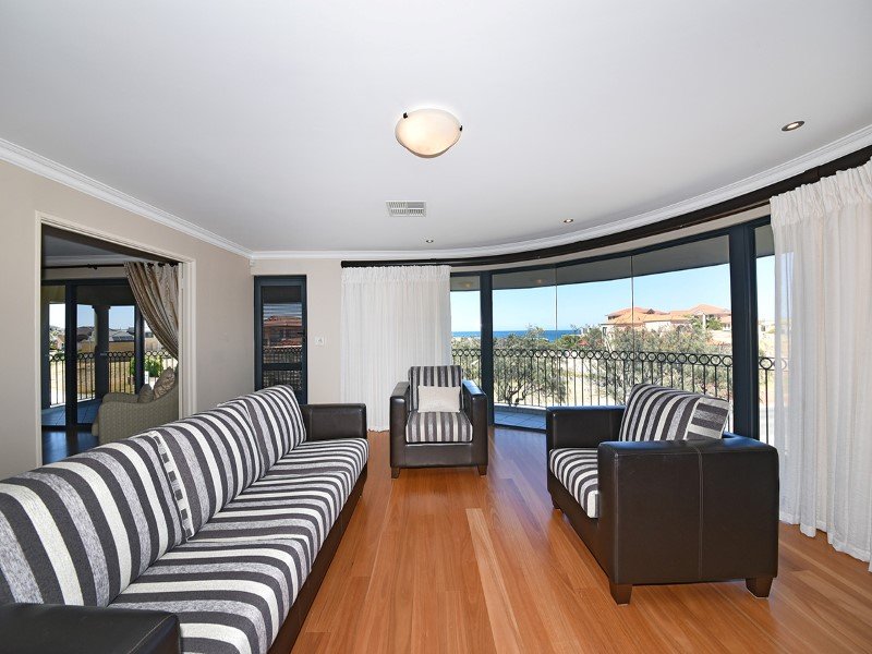 Photo - 18 Kinsale Drive, Mindarie WA 6030 - Image 23