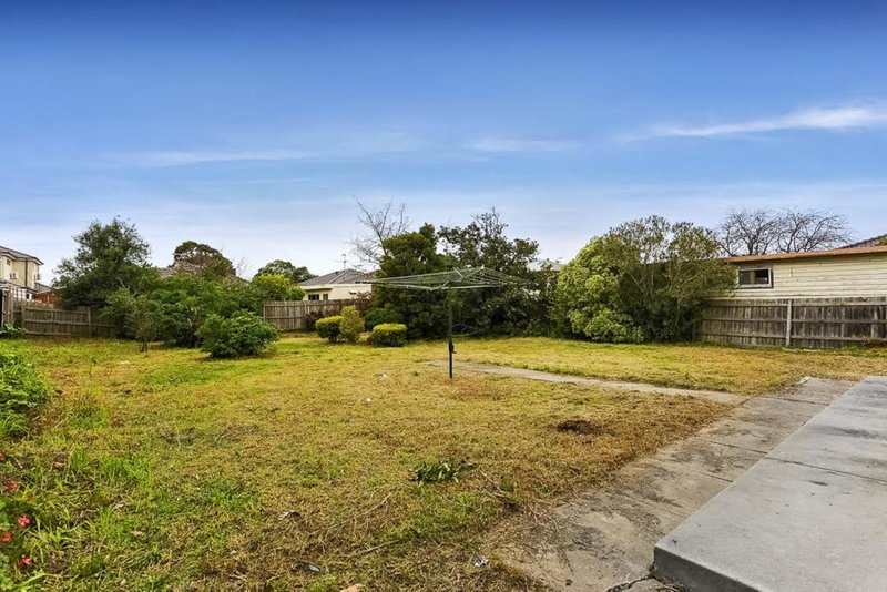 Photo - 18 Kitchener Road, Pascoe Vale VIC 3044 - Image 3