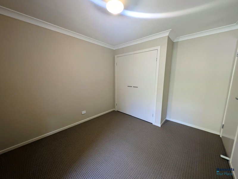 Photo - 18 Kobe Street, Ropes Crossing NSW 2760 - Image 5