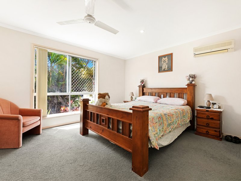 Photo - 18 Kookaburra Drive, Eli Waters QLD 4655 - Image 7