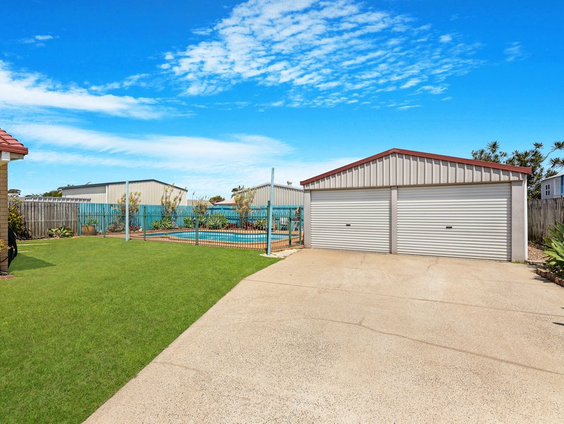 Photo - 18 Kookaburra Drive, Eli Waters QLD 4655 - Image 18