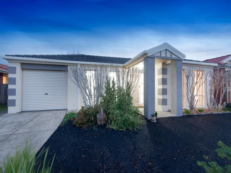 18 Korina Court, Langwarrin VIC 3910