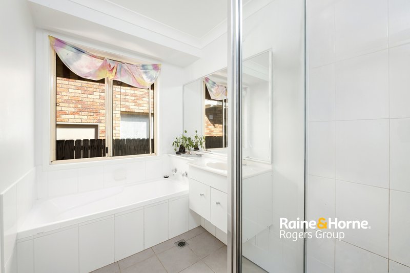 Photo - 18 Kowandi Close, Buff Point NSW 2262 - Image 6