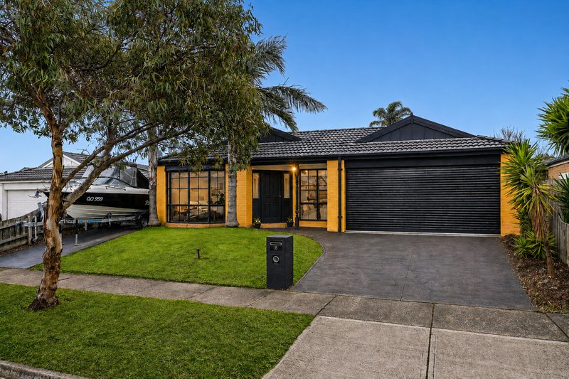 Photo - 18 Kulkami Way, Cranbourne West VIC 3977 - Image 1