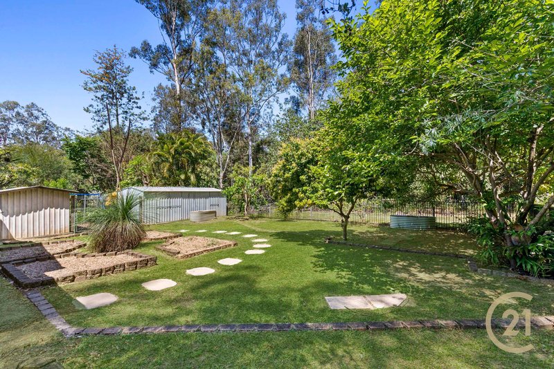 Photo - 18 Kuringal Drive, Ferny Hills QLD 4055 - Image 21