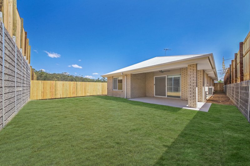 Photo - 18 Kurrajong Street, Springfield QLD 4300 - Image 12