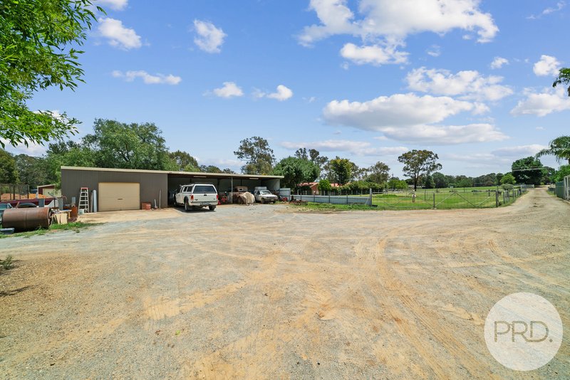 Photo - 18 Kyeamba Avenue, Lake Albert NSW 2650 - Image 23