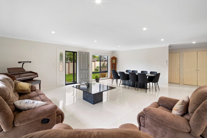 Photo - 18 Kyogle Street, Crestmead QLD 4132 - Image 2