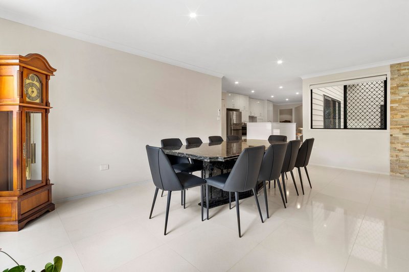 Photo - 18 Kyogle Street, Crestmead QLD 4132 - Image 8
