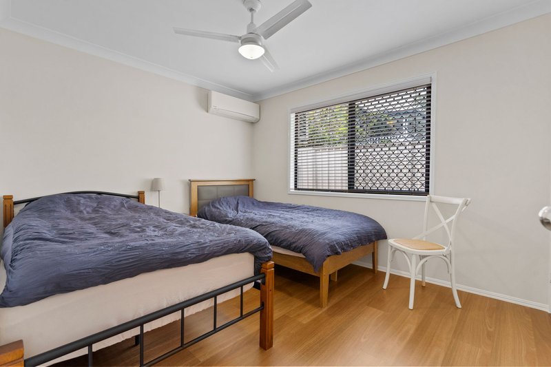 Photo - 18 Kyogle Street, Crestmead QLD 4132 - Image 11