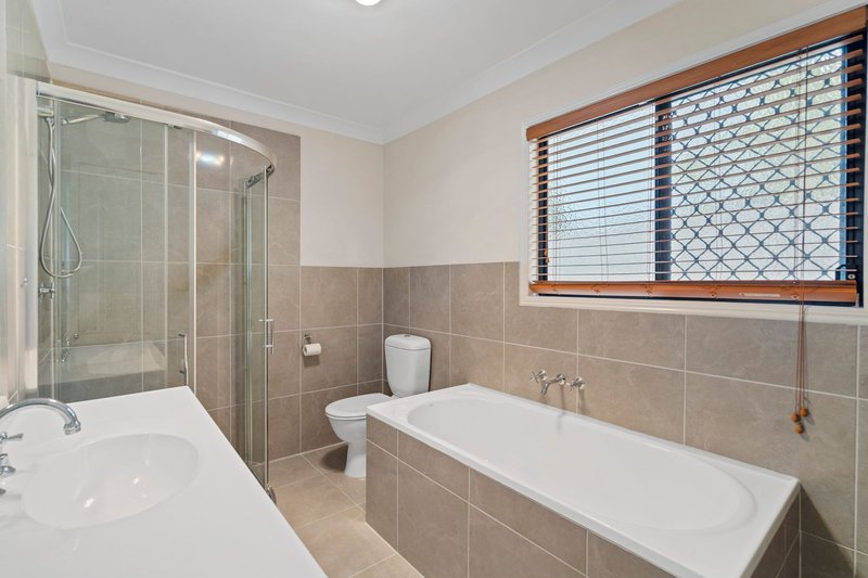 Photo - 18 Kyogle Street, Crestmead QLD 4132 - Image 12